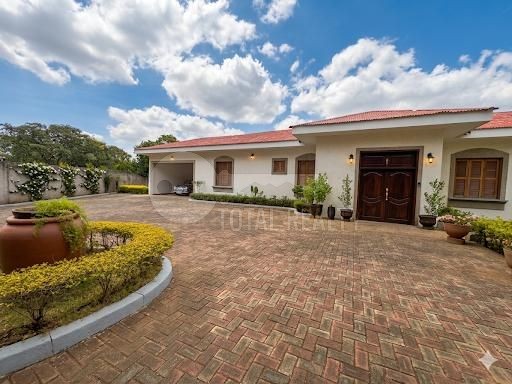 Atractiva Casa en venta o alquiler en Santo Domingo, Managua