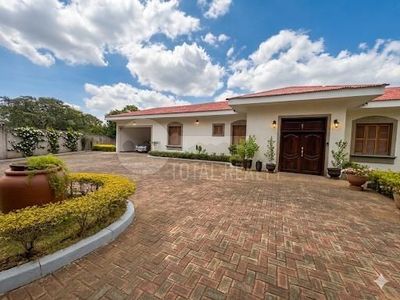 Atractiva Casa en venta o alquiler en Santo Domingo, Managua