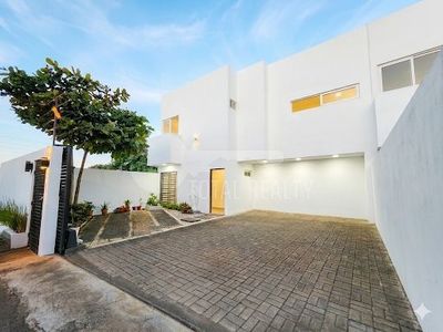 Excelente Casa en venta en Las Colinas, Managua
