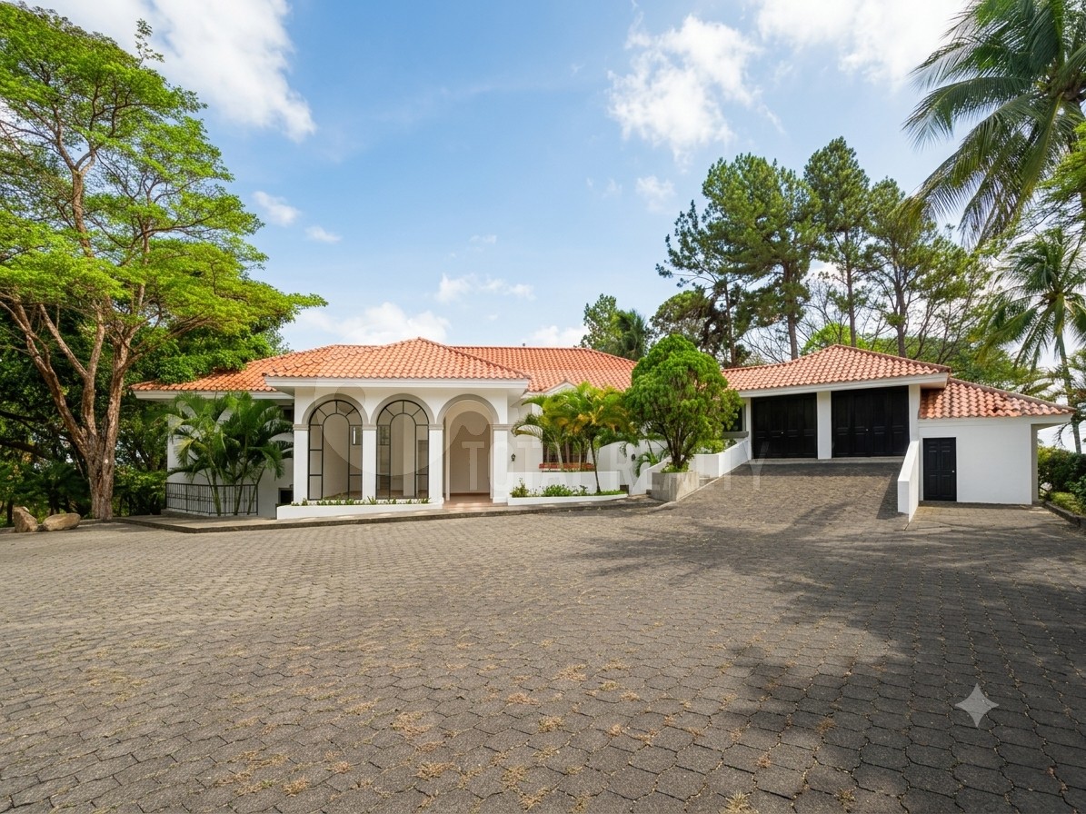 Casa en alquiler en Villa Fontana Sur
