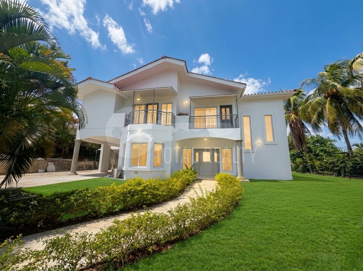 Casa en venta en Las Colinas