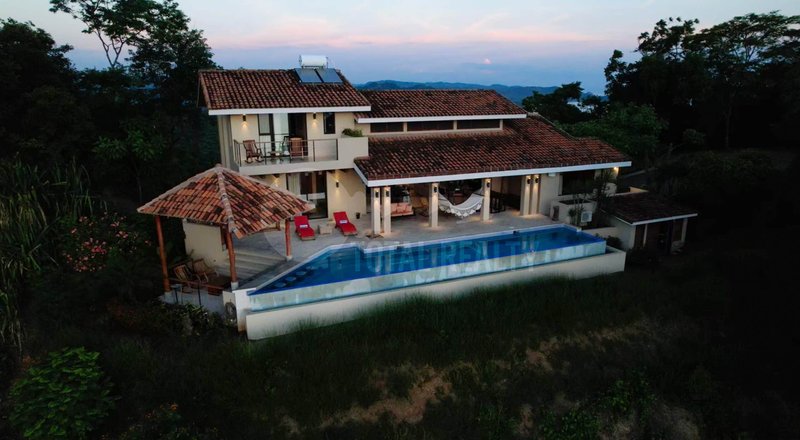 House for sale in Rancho Santana, Tola