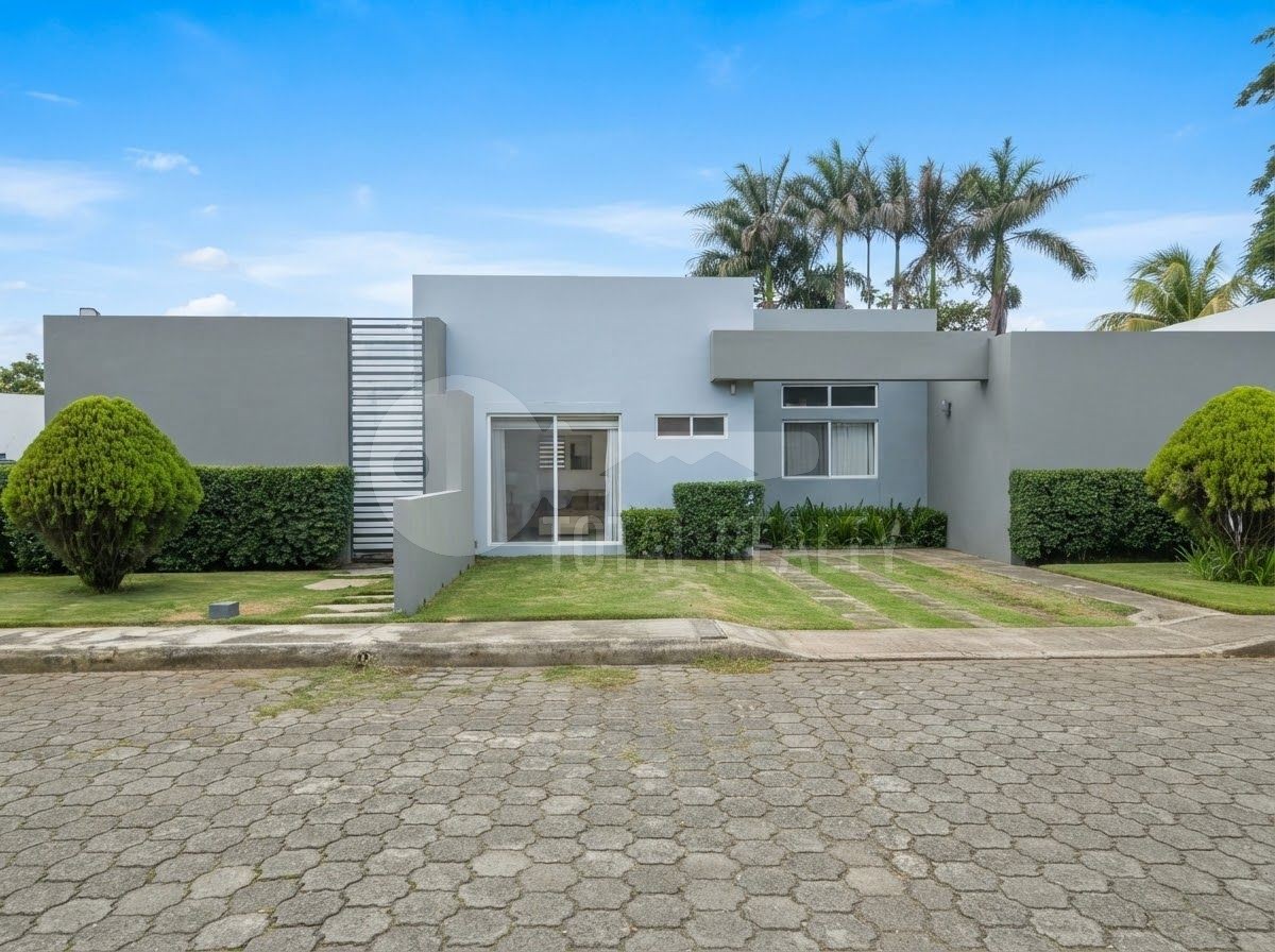 Casa en venta en Las Colinas