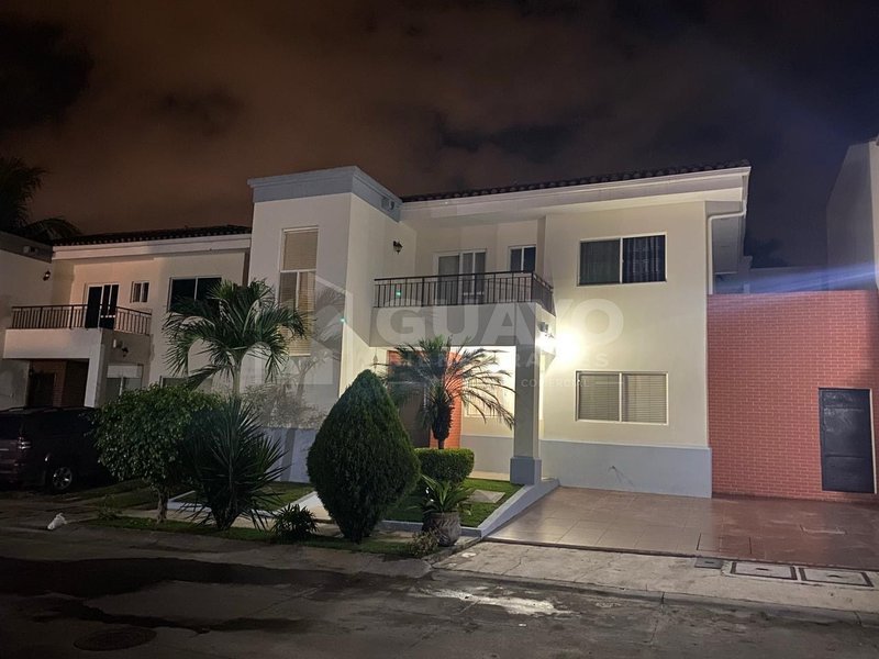Casa amueblada en alquiler en Las Colinas