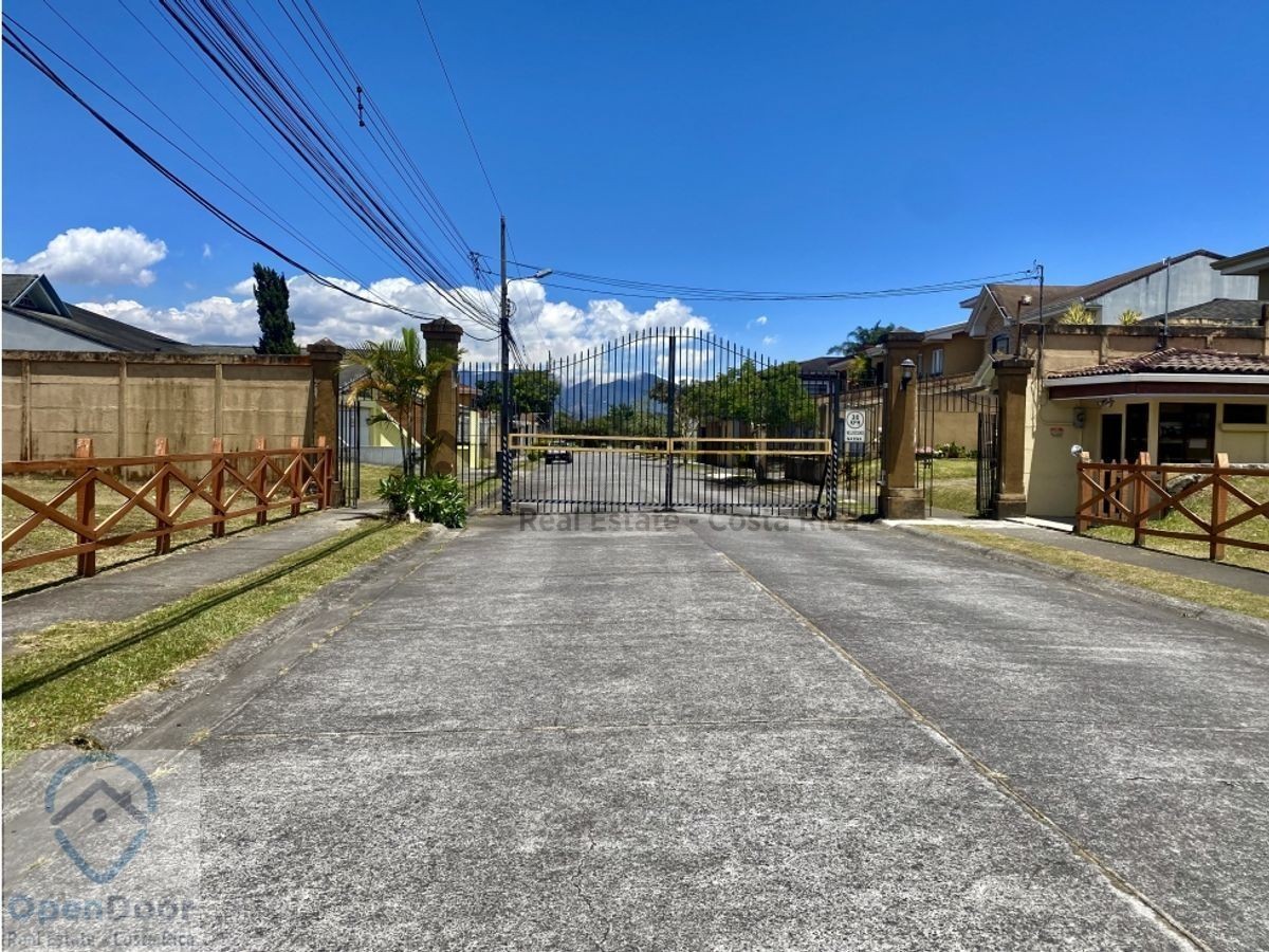 Casa en venta en Sabanilla