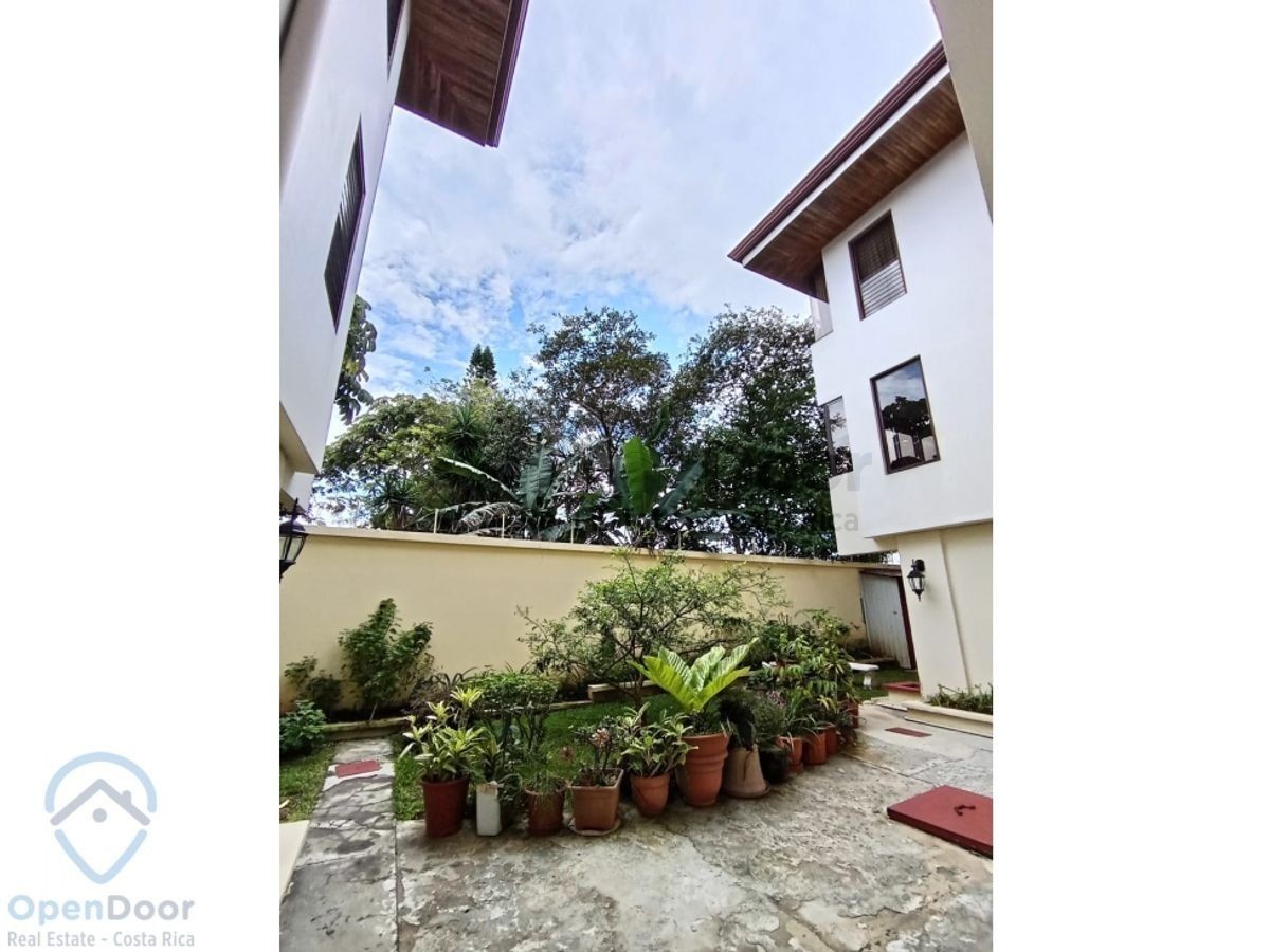 Apartamento en alquiler en Curridabat