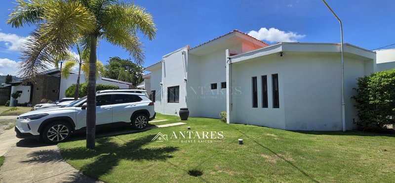 Casa en venta en Carretera Masaya