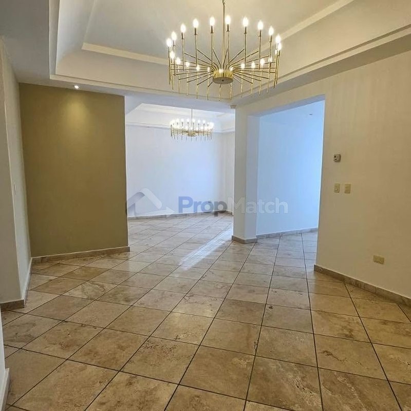Apartamento en alquiler en Lomas del Guijarro