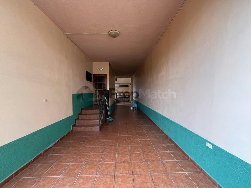 Casa en alquiler en Lomas del Guijarro