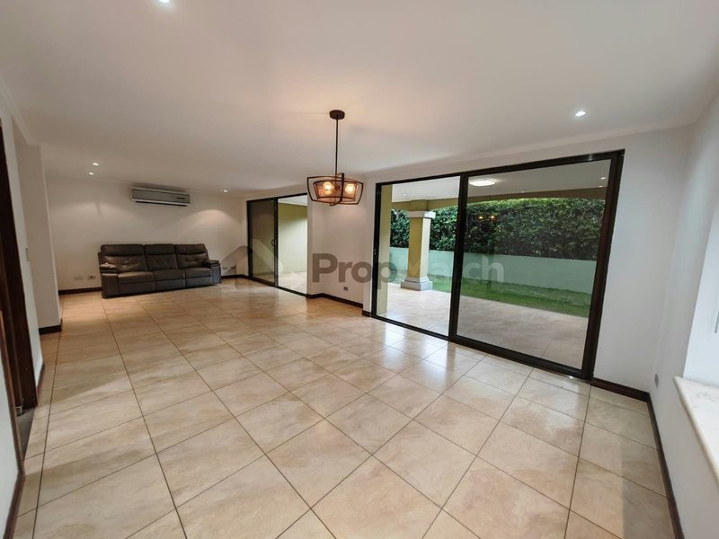 Casa en venta en Santa Ana