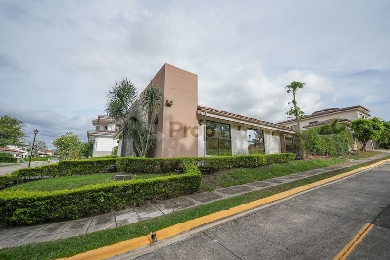 Casa en venta en Bosque Dorado, Piedades