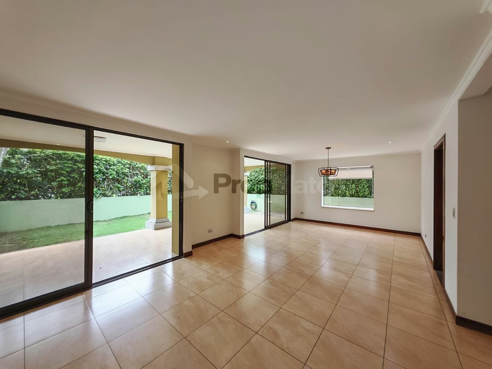 Casa en venta en Almeria, Pozos