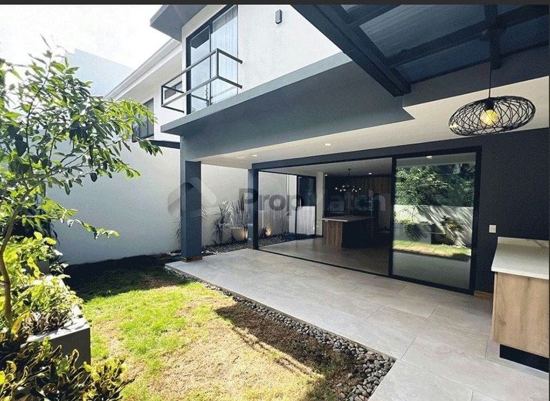 Casa en alquiler en Pozos
