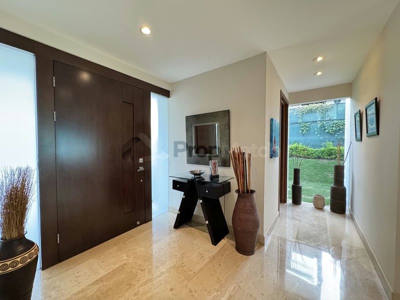 Casa en venta en Lindora