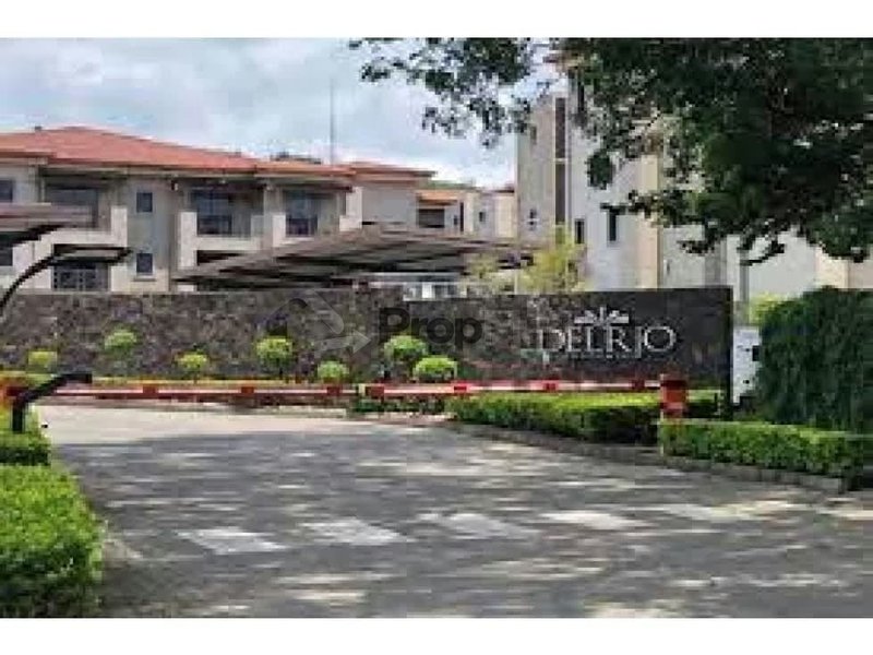 Apartamento en venta en Posadas del Rio, Santa Ana