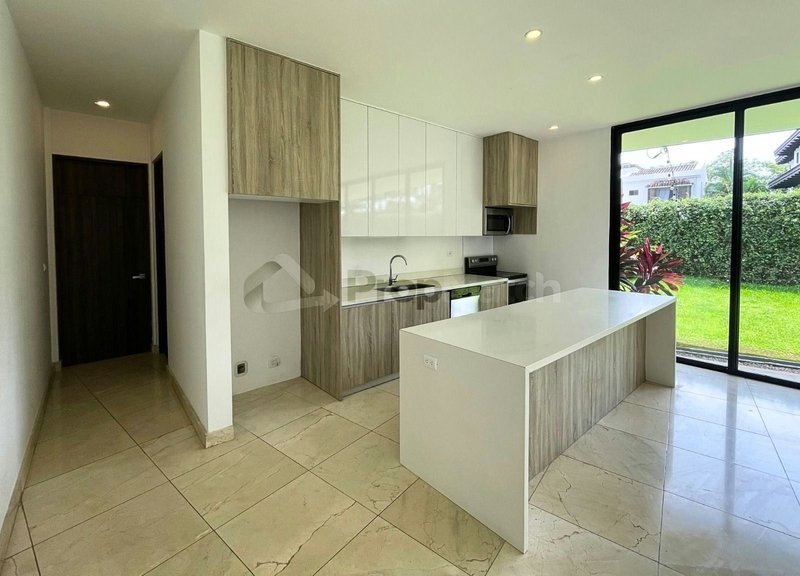 Casa en venta en Parque Valle de, Lindora