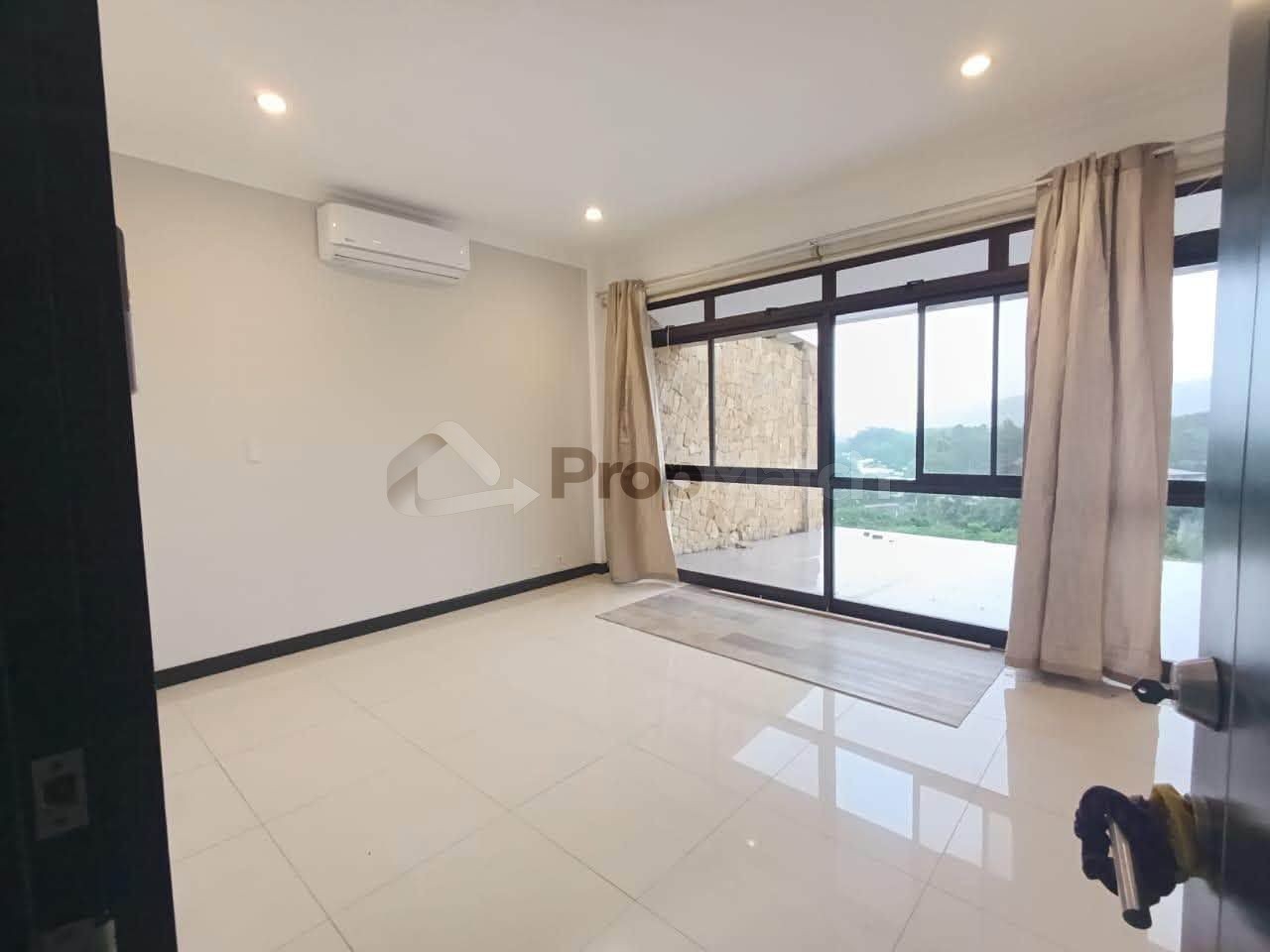 Apartamento en alquiler en Santa Ana