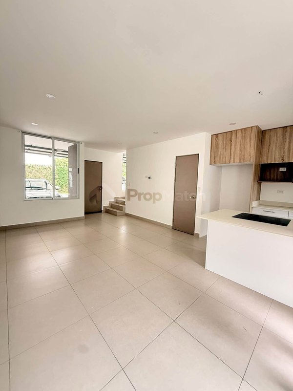 Casa en alquiler en Vistas Santa Ana, Rio Oro