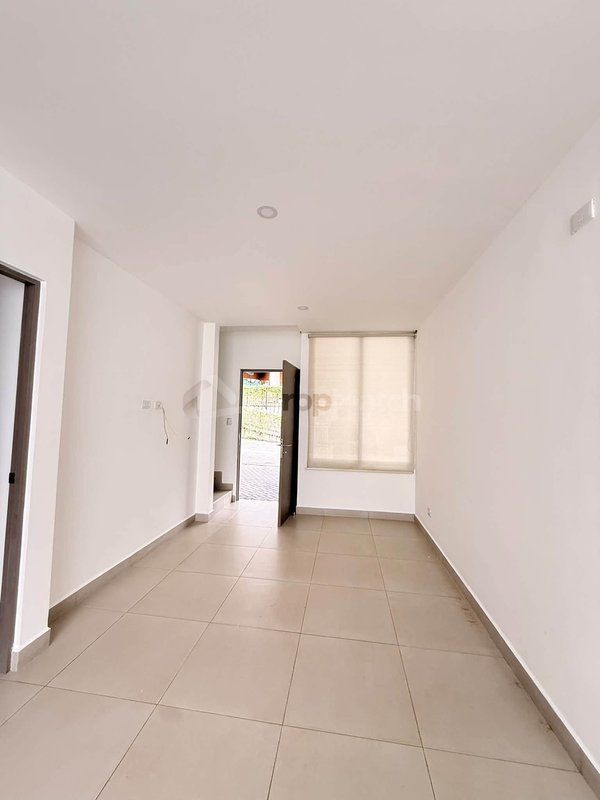 Casa en alquiler en Vistas Santa Ana, Rio Oro