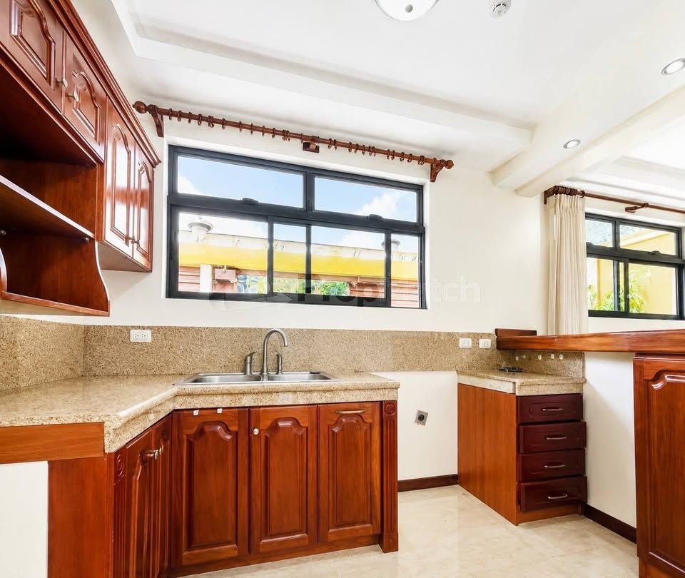 Casa en alquiler en Colon