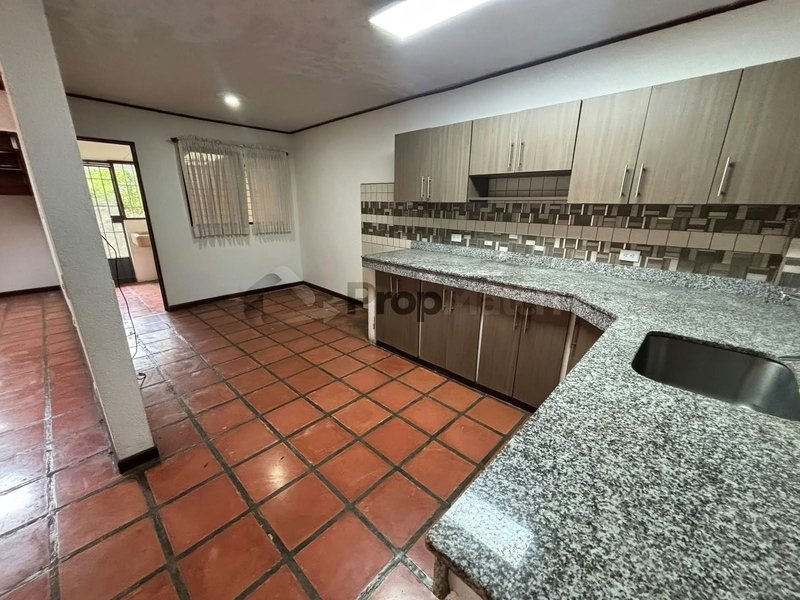Casa en alquiler en Disfrute, Pozos