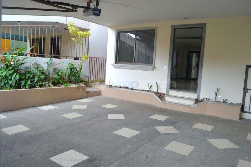House for rent in San Rafael